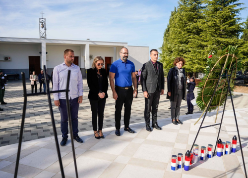 Fotografija 5 - Položeni vijenci na Kvanju