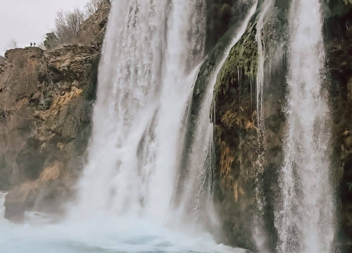 Fotografija 2 - Planinari iz Kaštel Starog posjetili Knin i Kninske njuškice