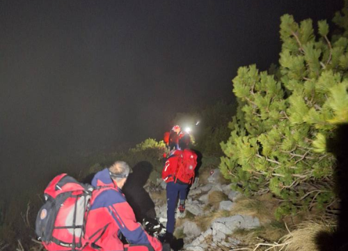 Fotografija 1 - Gospićki HGSS spašavao ozlijeđenog Šibenčana na Velebitu