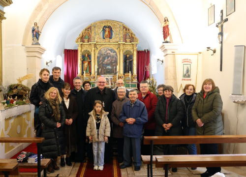 Fotografija 18 - Šibenski biskup Tomislav Rogić u sklopu pastirskog pohoda posjetio župe Jadrtovac i Vrpolje
