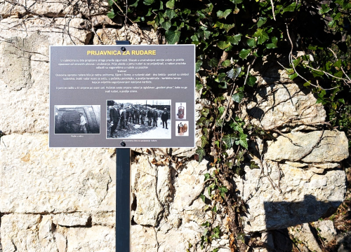 Fotografija 4 - Očuvanje industrijske baštine: Uređen plato ispred ulaza u bivši rudnik u Siveriću