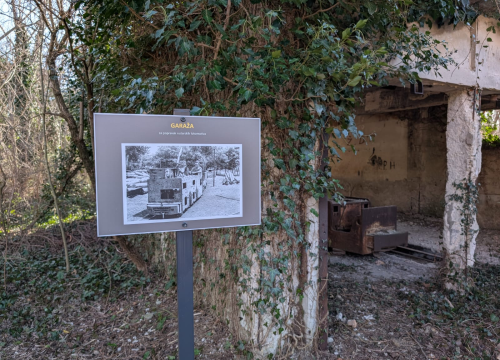 Fotografija 1 - Očuvanje industrijske baštine: Uređen plato ispred ulaza u bivši rudnik u Siveriću