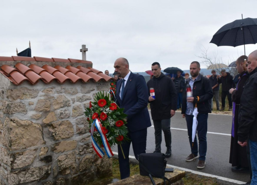 Fotografija 8 - Obilježavanje 32. godišnjice ratnog zločina nad hrvatskim braniteljima u Dragišićima