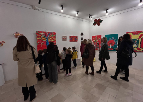 Fotografija 5 - U Krševanu otvorena izložba 'Prilozi za Muzej dječjeg likovnog stvaralaštva'