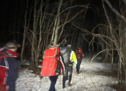 Fotografija 3 - Gospićki HGSS spašavao ozlijeđenog Šibenčana na Velebitu